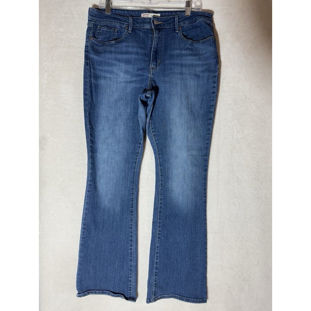Levi's Signature Mid Rise Bootcut Women's Jeans Size 14M W32 L32
